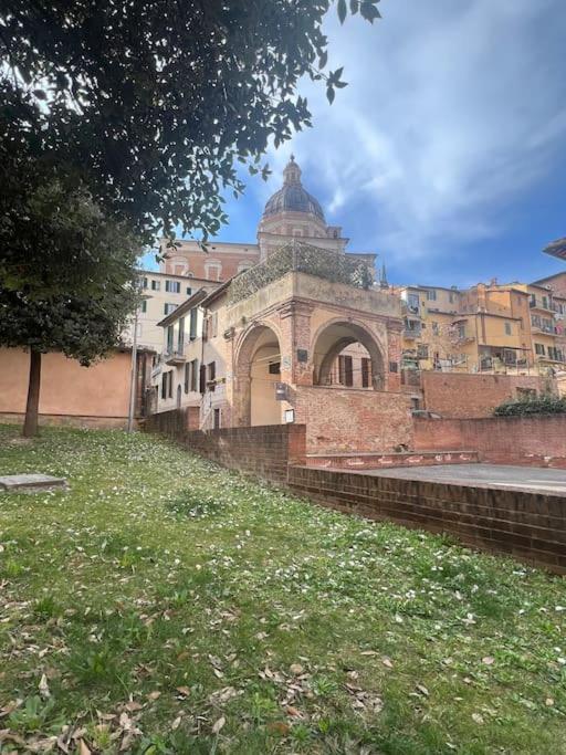 Nel Cuore Della Citta Sienne Extérieur photo